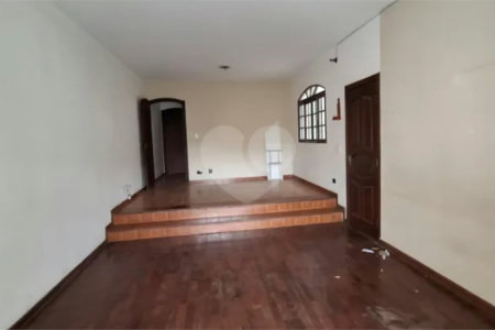 Sobrado à venda com 3 quartos, sendo 1 suíte, em Jardim Bonfiglioli, São Paulo, SP
