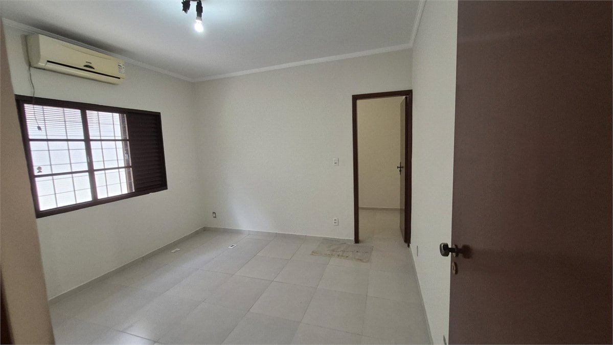 Casa em condomínio para alugar com 2 quartos, sendo 1 suíte,  em Jardim Ibiti do Paço, Sorocaba, SP
