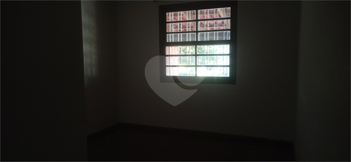 Chácara à venda com 5 quartos, sendo 3 suítes, em Parque Residencial Atibaia, Atibaia, SP