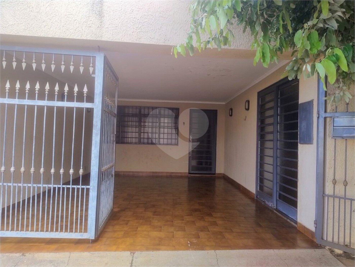 Casa à venda com 3 quartos, sendo 1 suíte, em Vila Mariana, Ribeirão Preto, SP