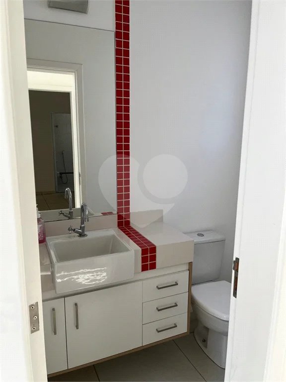 Casa para alugar com 3 suítes no condomínio Figueira Garden, Atibaia - SP