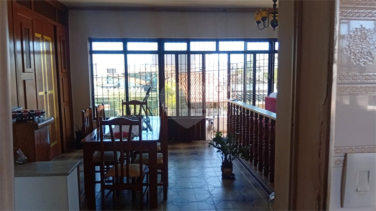 Casa à venda ou para alugar com 7 quartos, sendo 1 suíte,  em Vila Mogilar, Mogi das Cruzes, SP