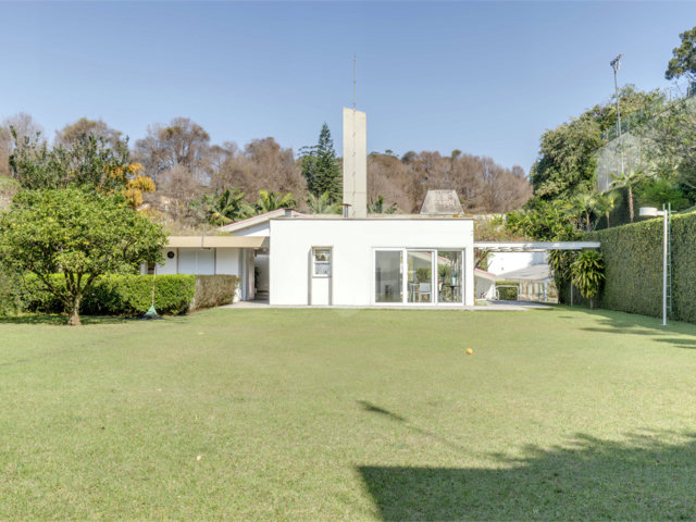 Casa à venda ou para alugar com 3 quartos, sendo 1 suíte,  no condomínio Chácara Flora, São Paulo - SP