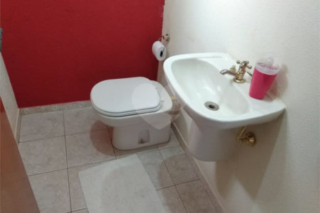 Casa à venda com 3 quartos, sendo 1 suíte, em Vila Vendramini, Itapetininga, SP