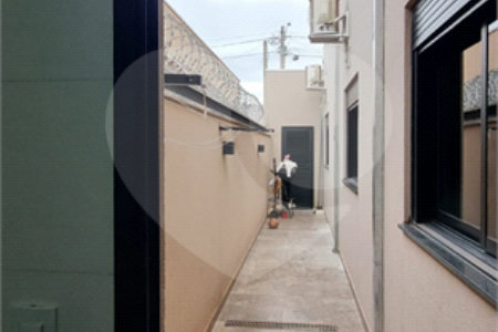 Casa à venda com 3 quartos, sendo 1 suíte, no condomínio Villas Mabel, Ribeirão Preto - SP