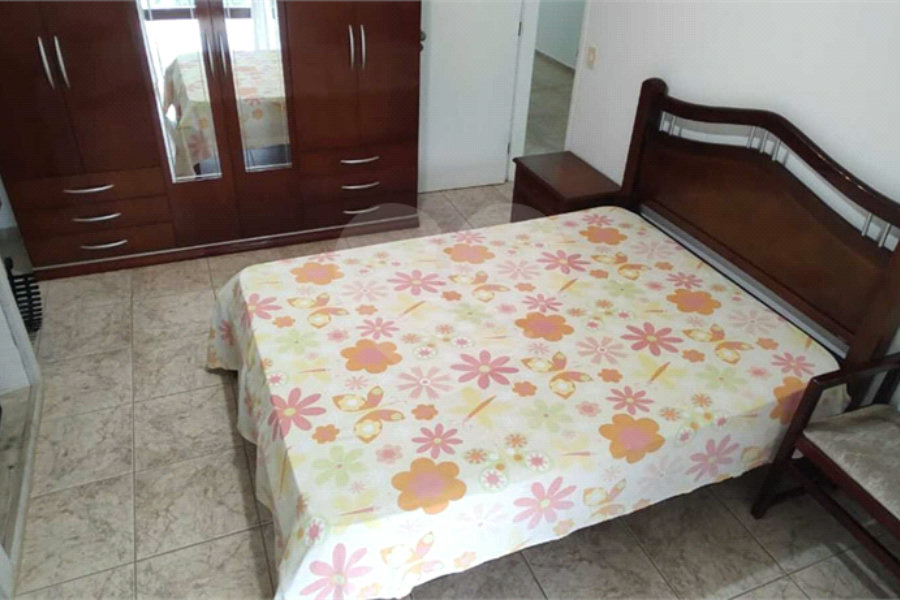 Chácara à venda com 5 quartos, sendo 2 suítes, no Centro, Piracaia, SP
