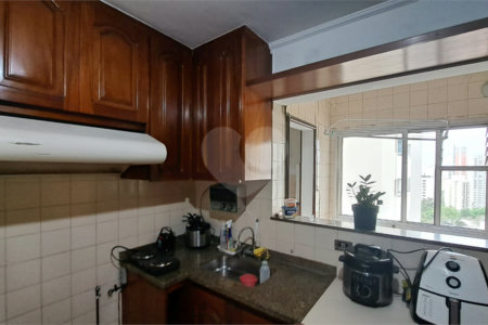 Apartamento à venda com 3 quartos, sendo 1 suíte, em Vila Mariana, São Paulo, SP