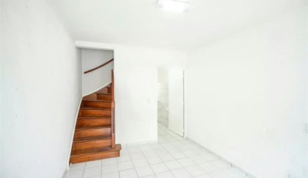 Sobrado à venda com 2 quartos, sendo 1 suíte,  em Chácara Califórnia, São Paulo, SP