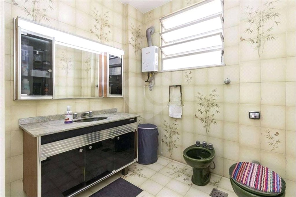 Apartamento à venda com 3 quartos em Humaitá, Rio de Janeiro, RJ