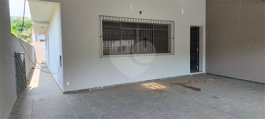 Sobrado à venda com 3 quartos, sendo 1 suíte, em Ressaca, Atibaia, SP