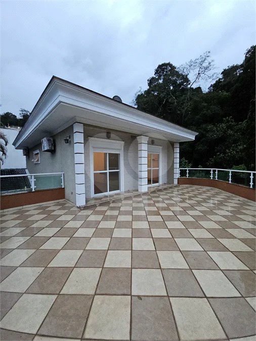 LINDA CASA PARA LOCAÇÃO COM 5 DORMITÓRIOS E PISCINA - Fernando Nobre – Cotia/SP