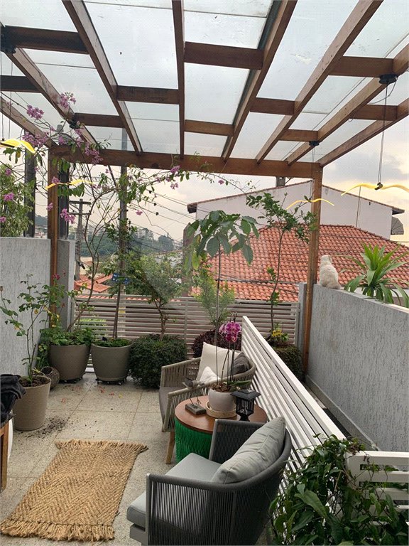 Sobrado à venda com 2 suítes em Horto, São Paulo, SP