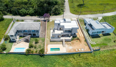 Casa à venda ou para alugar com 4 suítes no condomínio Colinas do Parahyba, São José dos Campos - SP