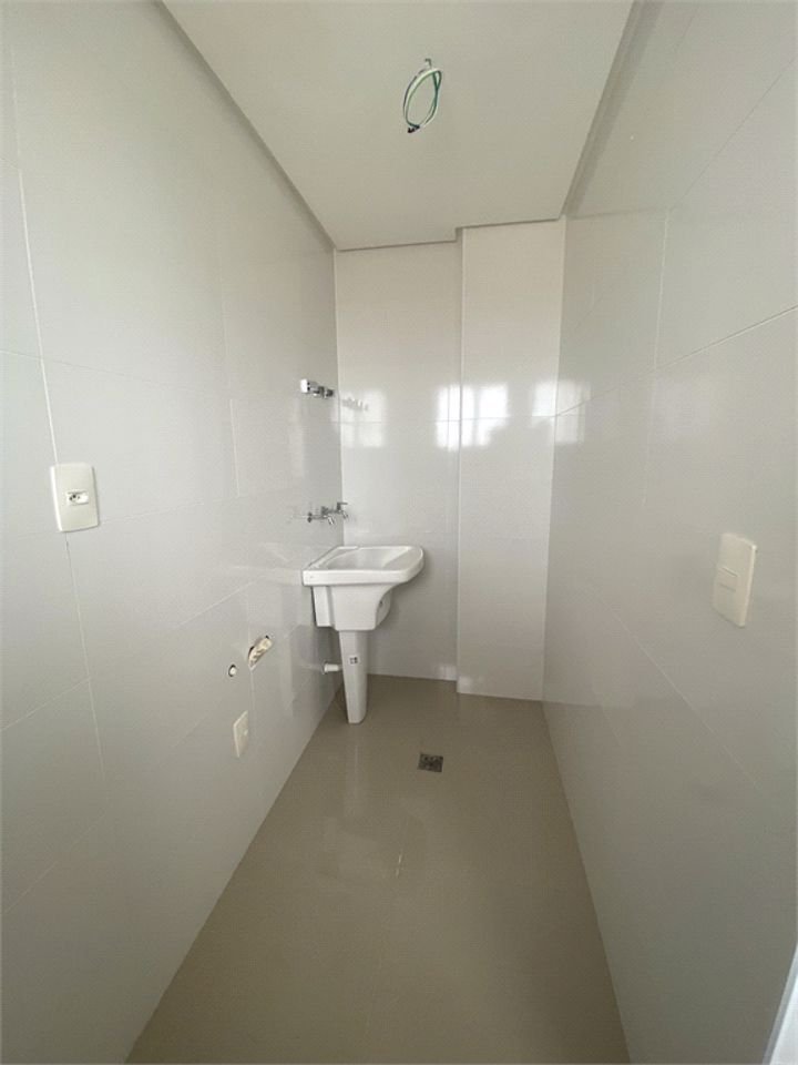 Apartamento Residencial à venda, Vila Valença, São Vicente - AP1065.