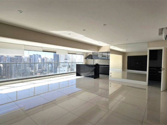 Apartamento à venda ou para alugar com 3 suítes em Chácara Santo Antônio, São Paulo, SP