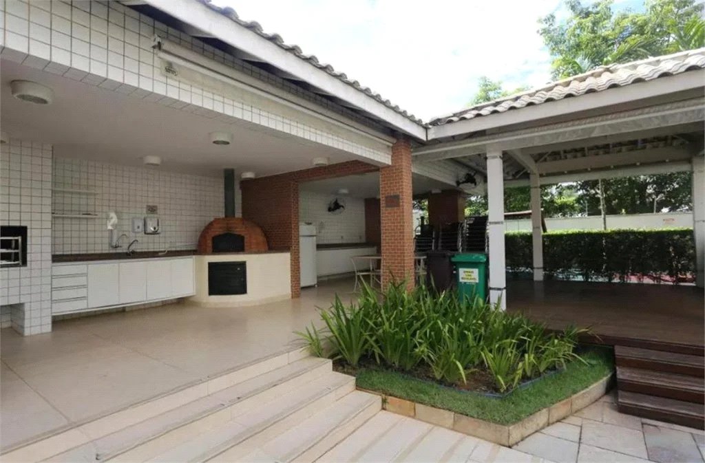 Apartamento à venda com 3 quartos, sendo 1 suíte, em Cidade São Francisco, São Paulo, SP