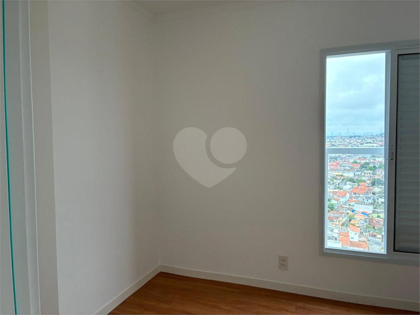 Apartamento à venda com 2 quartos, sendo 1 suíte, no Centro, Mogi das Cruzes, SP
