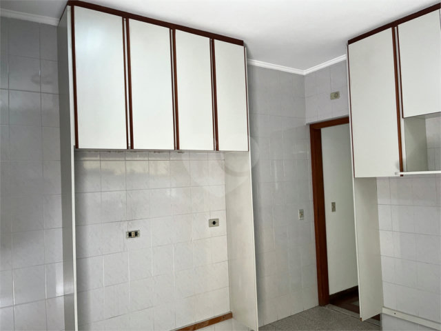 Sobrado à venda com 3 quartos, sendo 1 suíte,  em Chácara Santo Antônio, São Paulo, SP