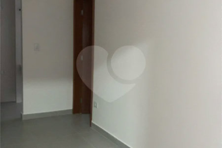 Casa à venda com 2 quartos, sendo 1 suíte, no condomínio Maracujas, São Paulo - SP