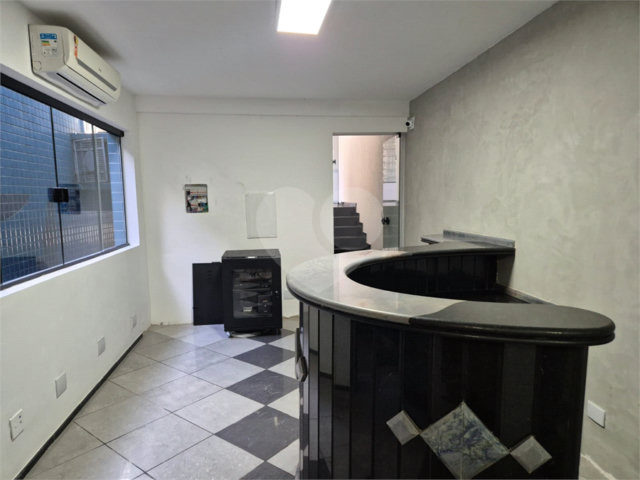 Sobrado à venda ou para alugar com 1 quarto em Saúde, São Paulo, SP