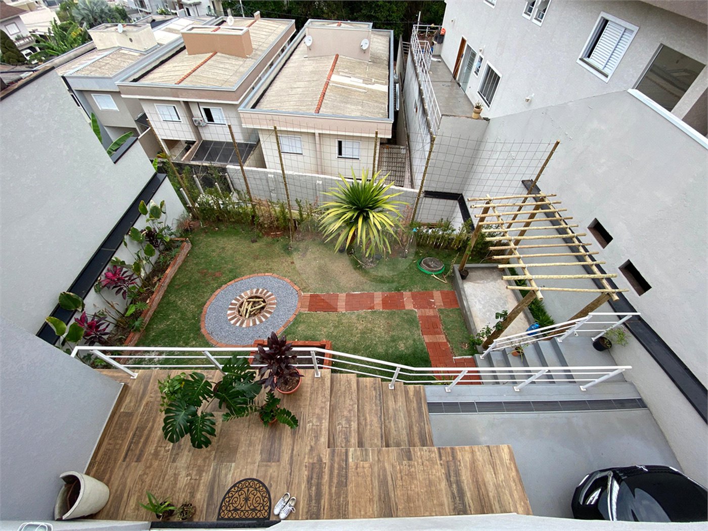 Sobrado à venda com 3 quartos, sendo 1 suíte, em Jardim do Lago, Atibaia, SP