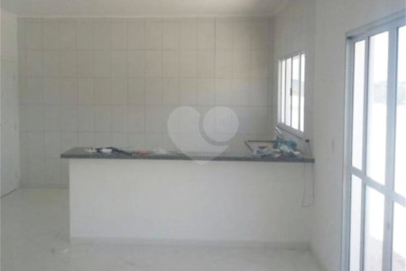 Casa à venda com 4 quartos, sendo 2 suítes,  no condomínio Jardim Imperador, Igaratá - SP