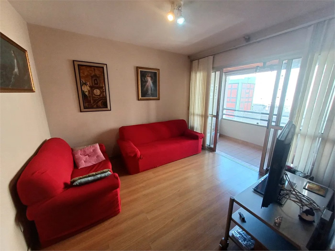 Apartamento à venda com 3 quartos, sendo 1 suíte, em Jardim das Acácias, São Paulo, SP