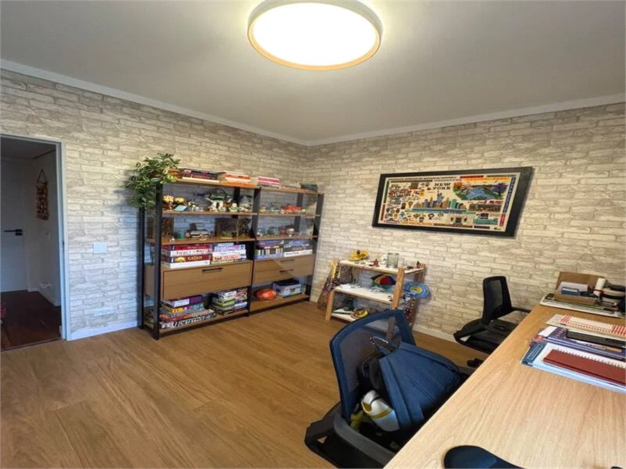 Apartamento Recém reformado e mobiliado a venda em Vila Mariana