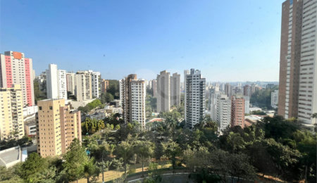 Apartamento à venda com 3 suítes em Vila Andrade, São Paulo, SP