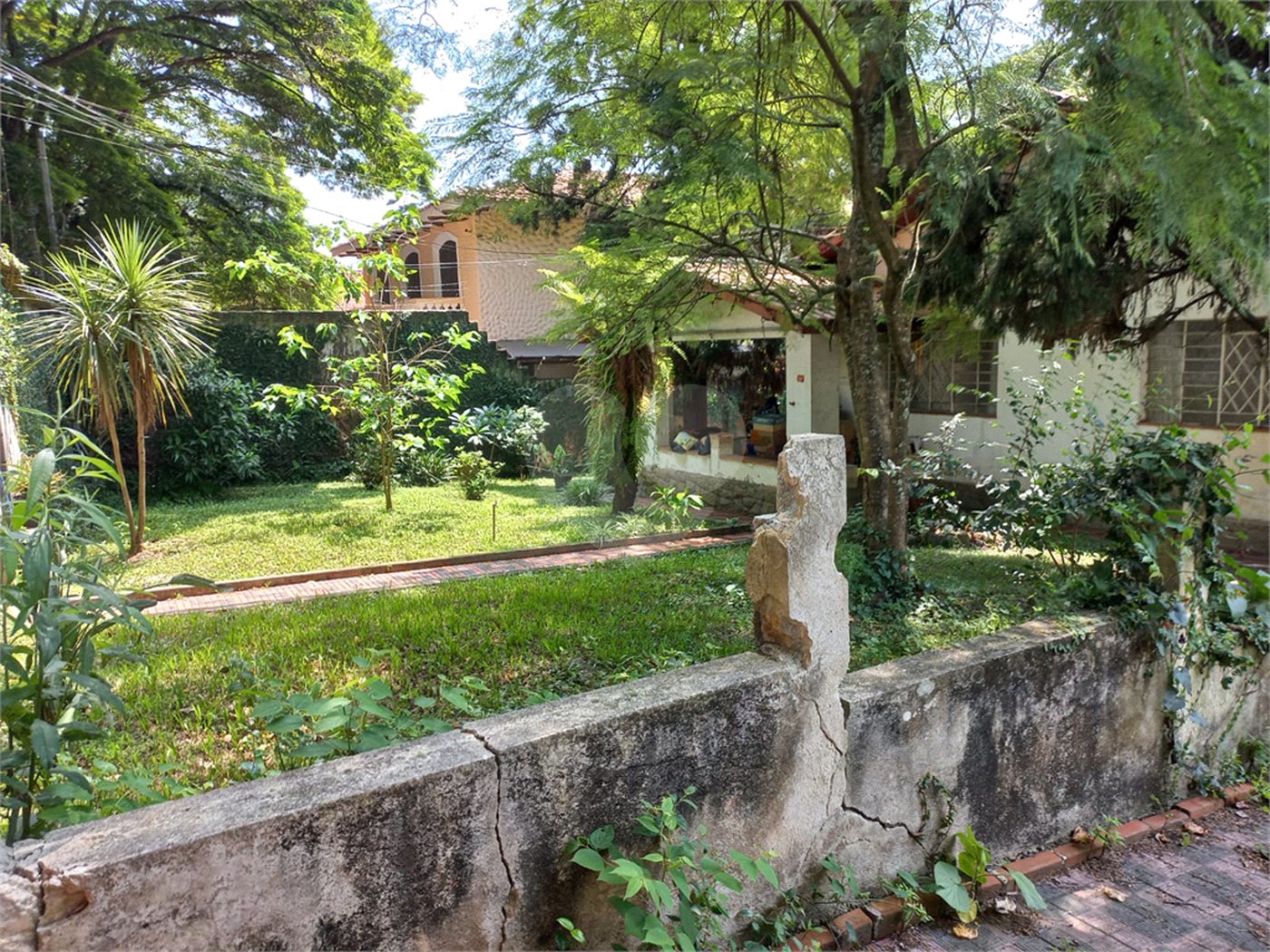 Terreno à venda com 2 quartos, sendo 1 suíte, em Jardim Floresta, São Paulo, SP