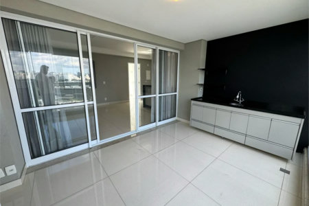 Apartamento à venda com 3 quartos, sendo 1 suíte, em Pinheiros, São Paulo, SP