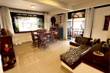 Casa à venda com 6 quartos, sendo 5 suítes,  em Alto de Búzios, Armação dos Búzios, RJ