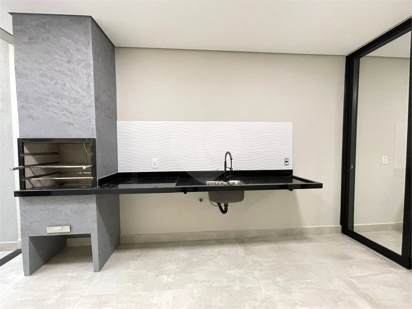 Casa Térrea à venda com 2 quartos, sendo 1 suíte,  em Jardim Rêmulo Zoppi, Indaiatuba, SP
