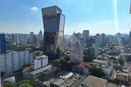 Cobertura à venda com 2 quartos, sendo 1 suíte, em Pinheiros, São Paulo, SP