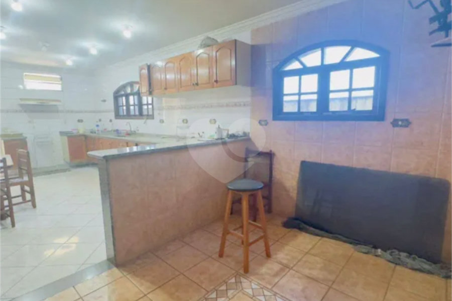 Sobrado à venda com 3 quartos em Vila Bonilha, São Paulo, SP