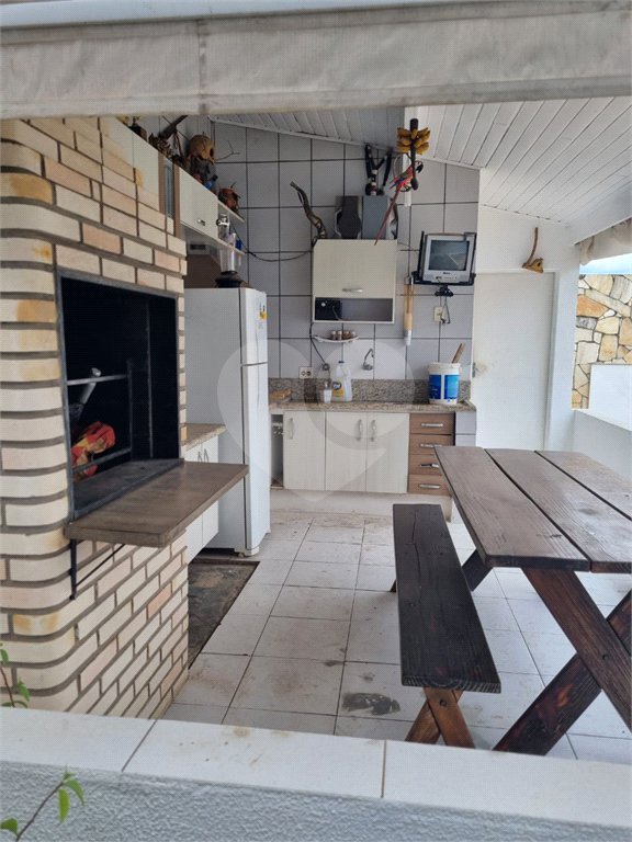 Casa à venda com 4 quartos, sendo 1 suíte, no condomínio Parque Ibiti do Paço, Sorocaba - SP
