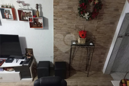 Sobrado à venda com 2 quartos, sendo 1 suíte,  em Santa Teresinha, São Paulo, SP