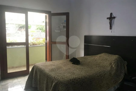 Sobrado à venda com 3 suítes em Água Fria, São Paulo, SP