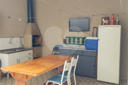 Casa à venda com 3 quartos em Vila Industrial, São José dos Campos, SP