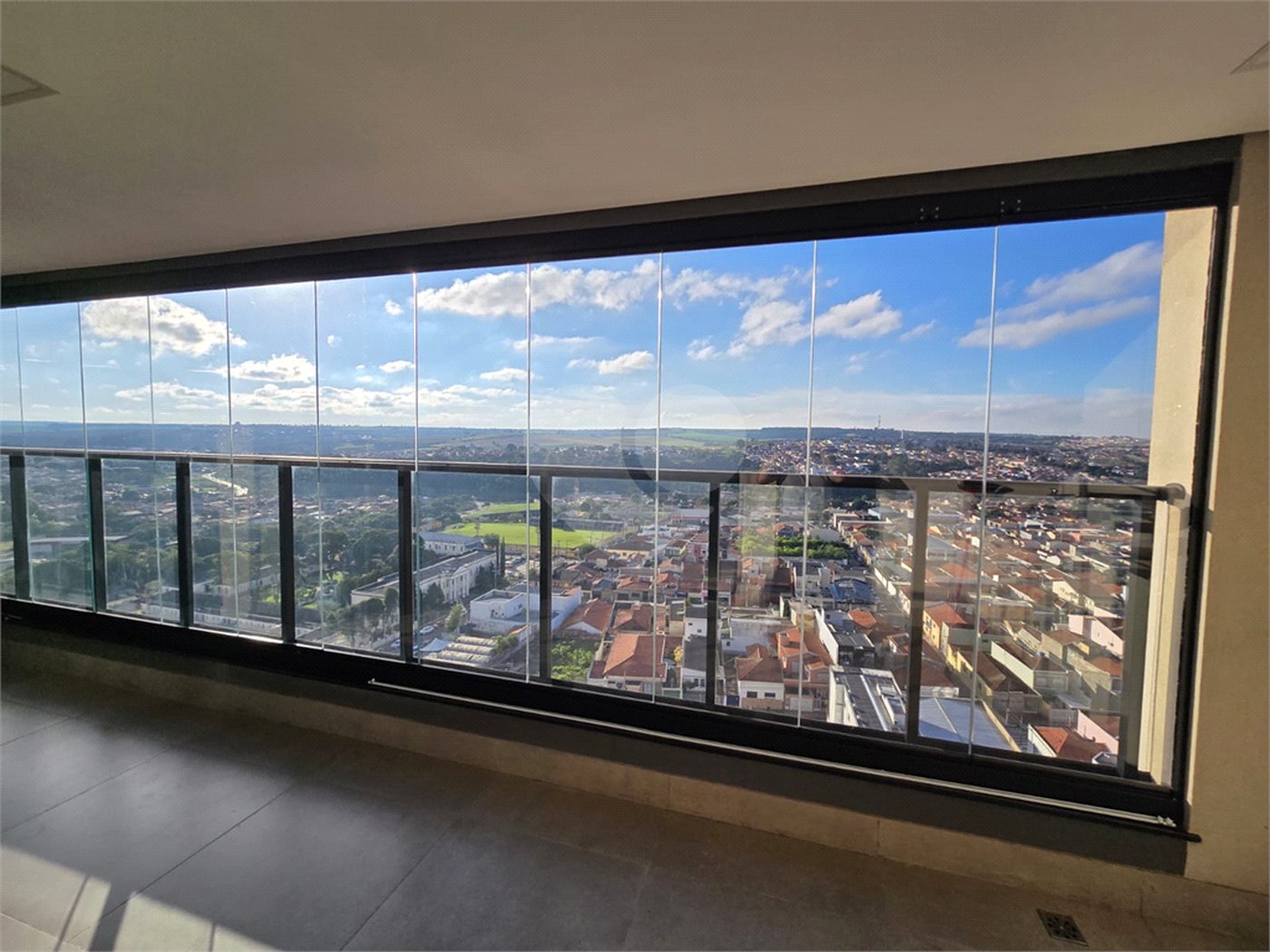 Apartamento para alugar com 3 suítes no Centro, Itapetininga, SP