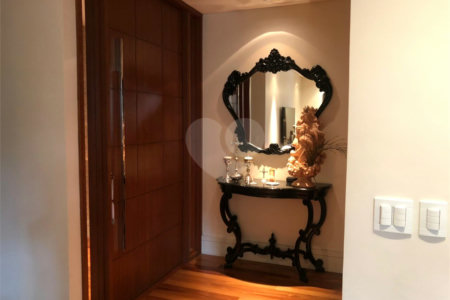 Apartamento à venda com 4 quartos, sendo 3 suítes, em Alto da Boa Vista, São Paulo, SP