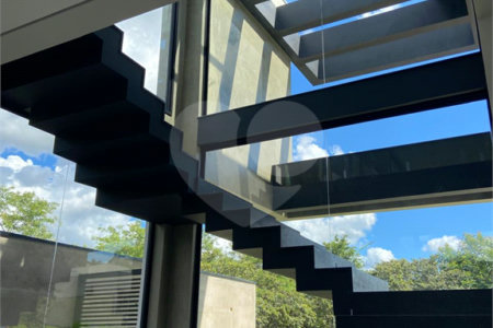Casa à venda com 3 suítes no condomínio Reserva do Itamaracá, Valinhos - SP
