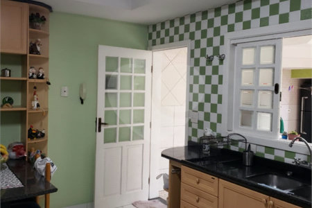 Casa à venda com 6 quartos, sendo 3 suítes, em Alto Ipiranga, Mogi das Cruzes, SP