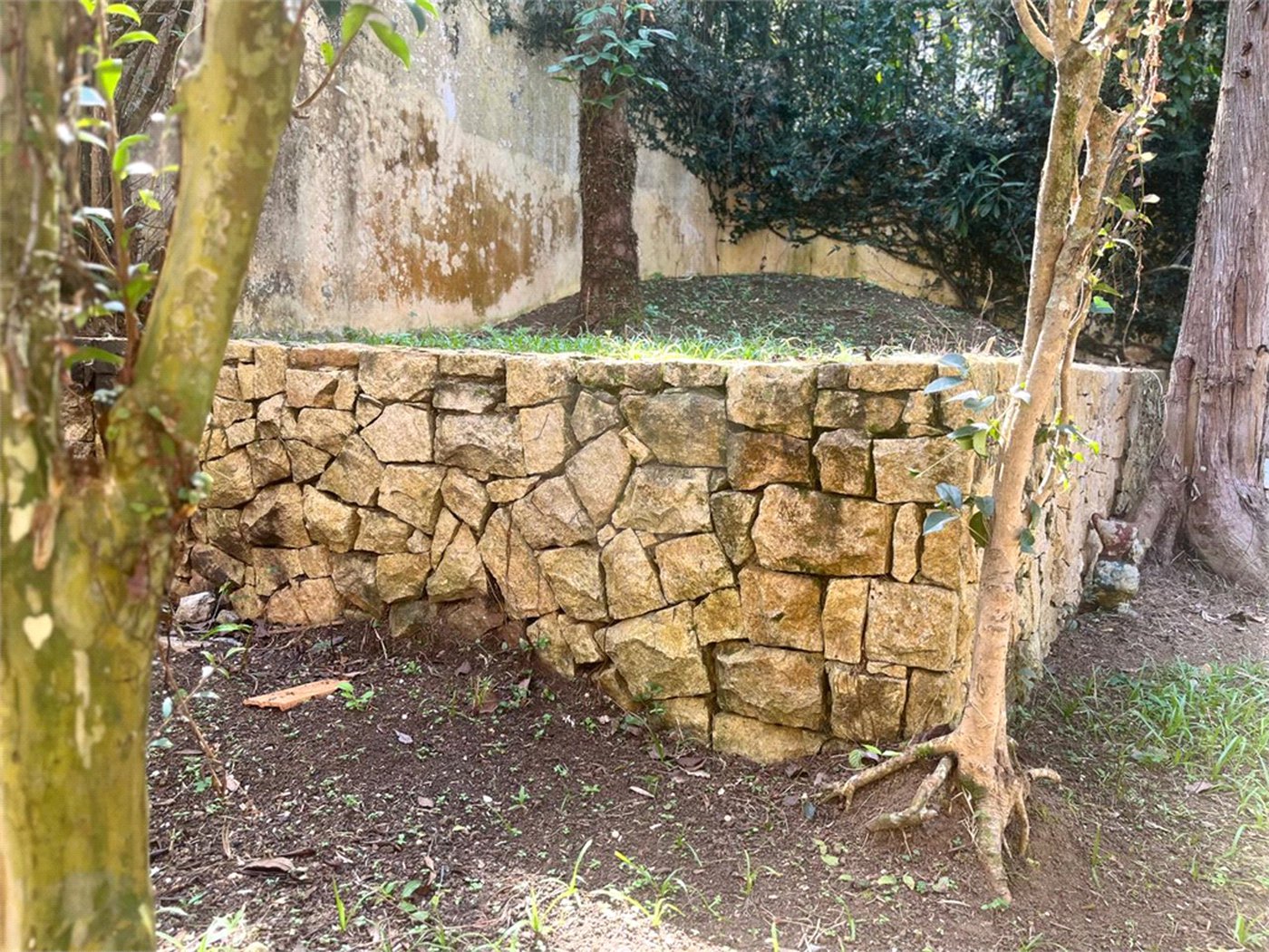 Sobrado à venda ou para alugar com 8 quartos, sendo 4 suítes, em Jardim Marajoara, São Paulo, SP