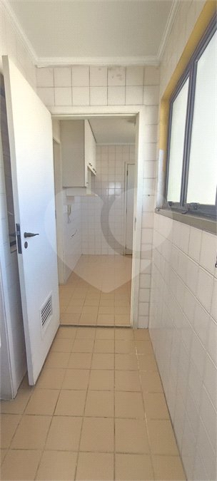 Apartamento à venda com 3 quartos, sendo 1 suíte, em Pinheiros, São Paulo, SP