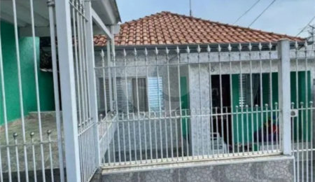 Casa à venda com 4 quartos em Parque Maria Domitila, São Paulo, SP