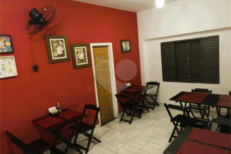 Casa à venda com 3 suítes em Vila Leão, Sorocaba, SP