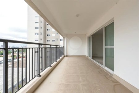 Apartamento à venda com 3 suítes em Jardim Dom Bosco, São Paulo, SP