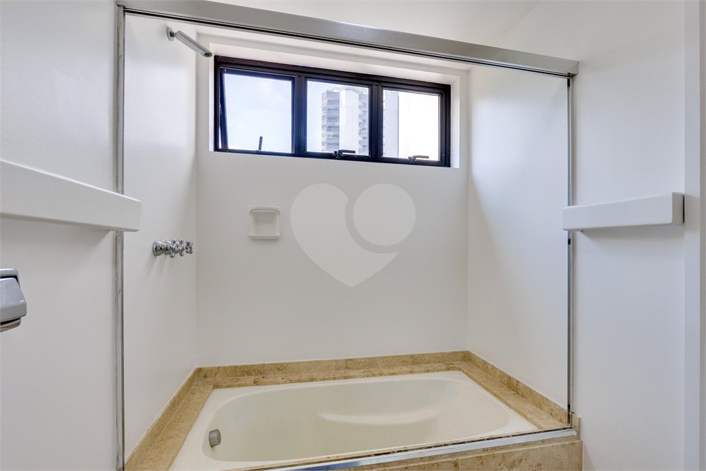 Apartamento à venda com 4 suítes em Alto da Boa Vista, São Paulo, SP