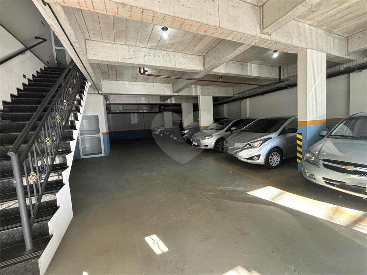 Apartamento à venda com 2 suítes em Vila Gustavo, São Paulo, SP